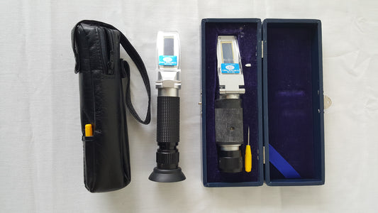 Schuco 5711-2020 Refractometer W-case