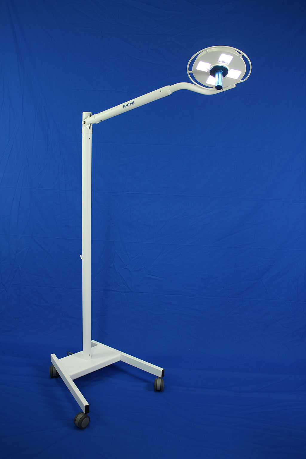 STARTROL 4-POD LED MOBILE EXAM LIGHT