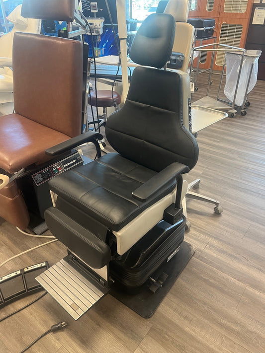 DMI J-BASE PROCEDURAL POWER CHAIR