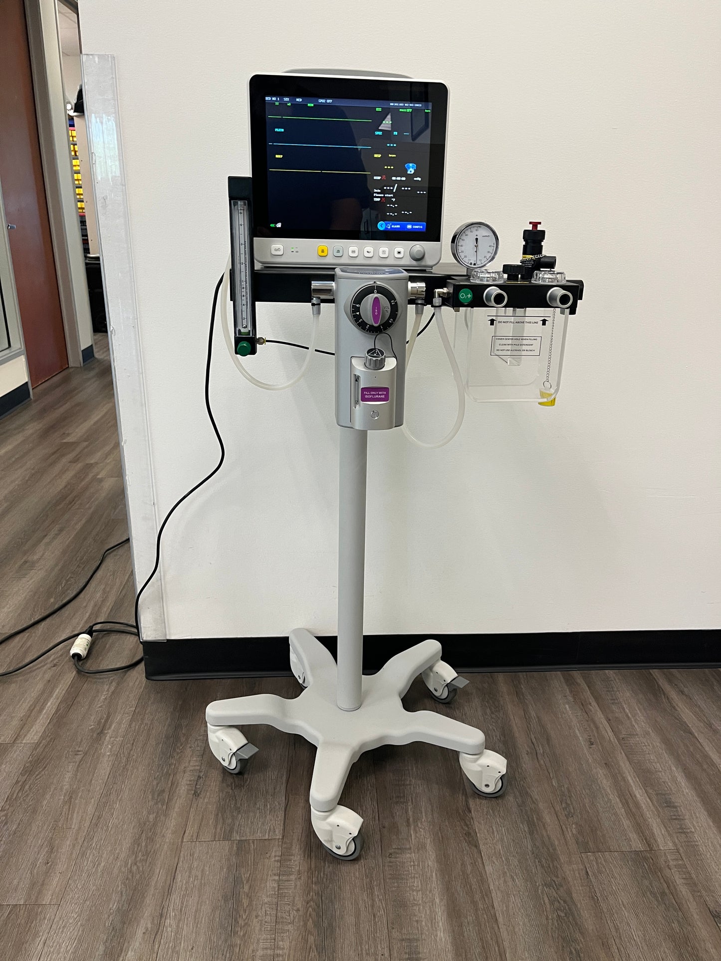 Whittemore Veterinary Anesthesia Machine with Veterinary Monitor