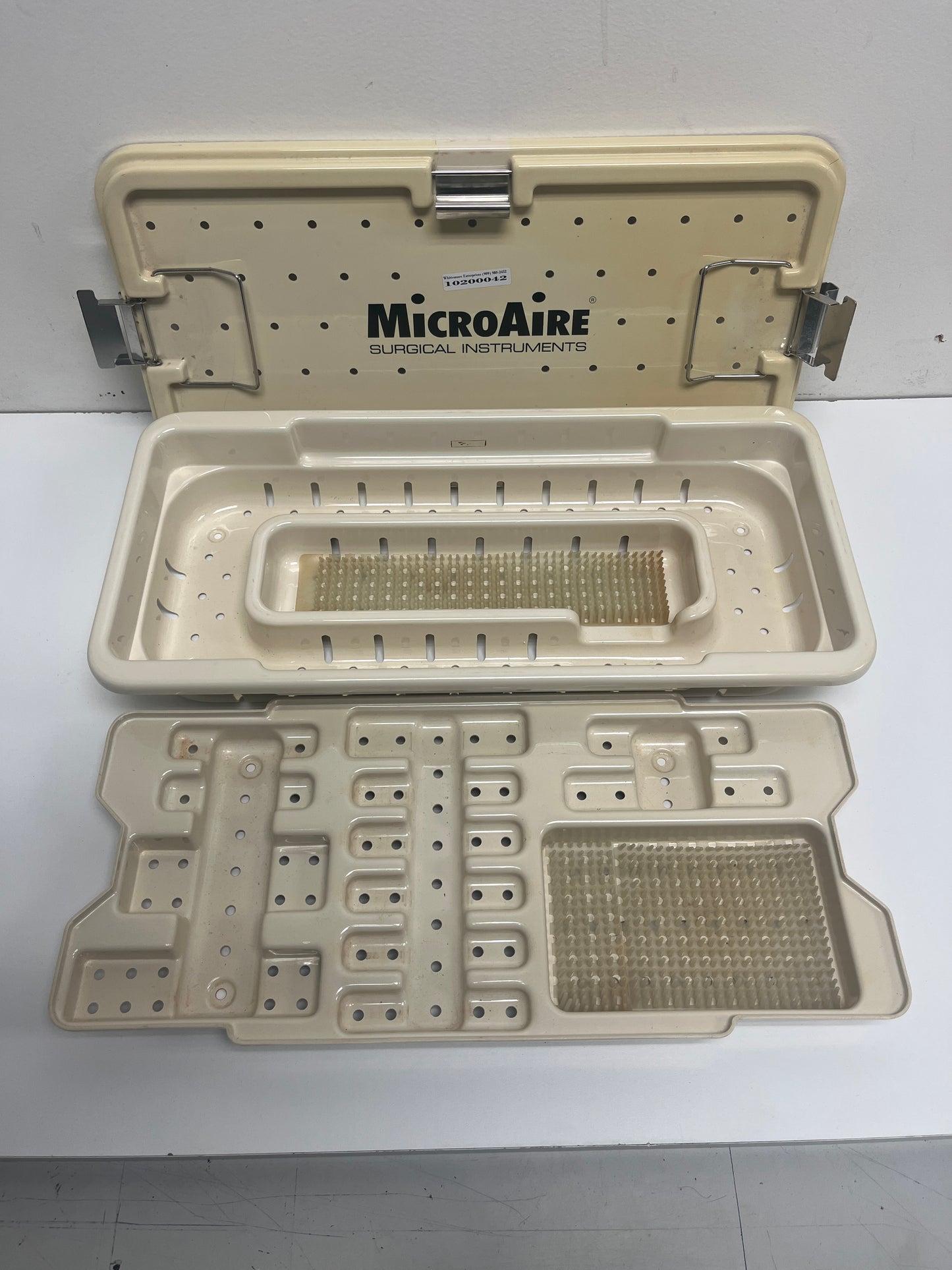 MICROAIRE STERILIZATION CASE
