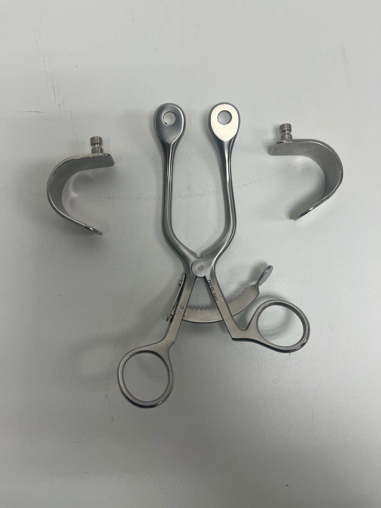 Shoulder Retractor