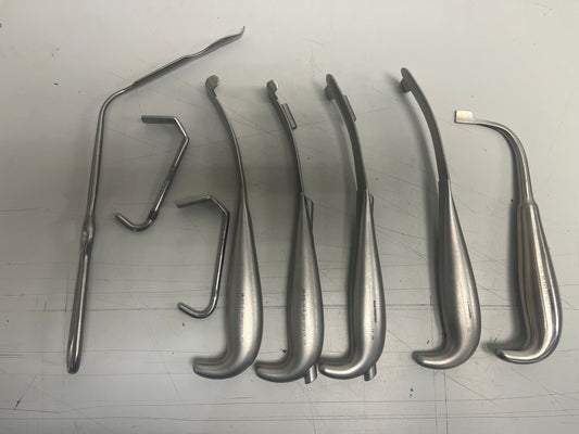 KLS MARTIN INTRA ORAL RETRACTOR SET