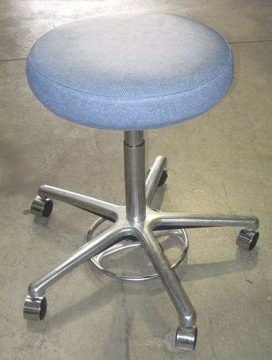 Pneumatic Stool With Foot Rest