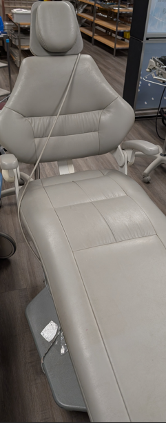 ROYAL DOMAIN 37RJ DENTAL CHAIR
