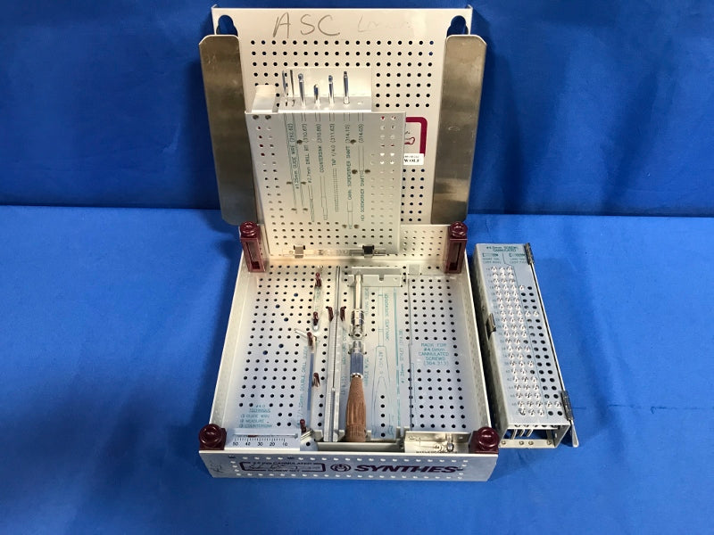 Synthes 105.135 4.0mm Cannulated Screw Instrument and Implant Set