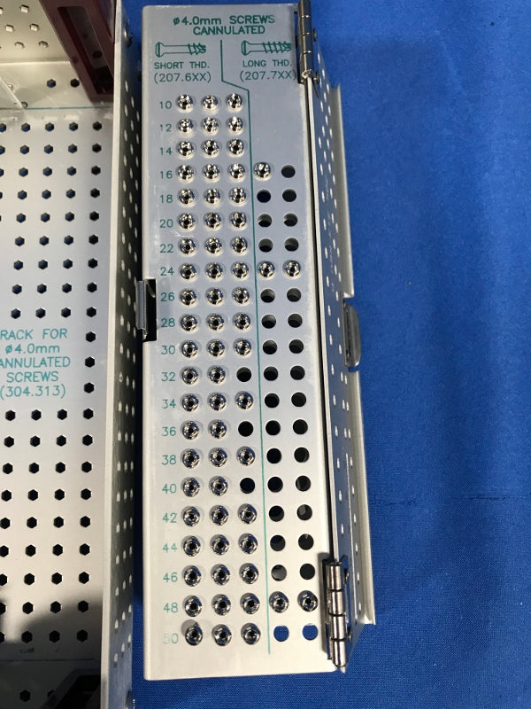 Synthes 105.135 4.0mm Cannulated Screw Instrument and Implant Set