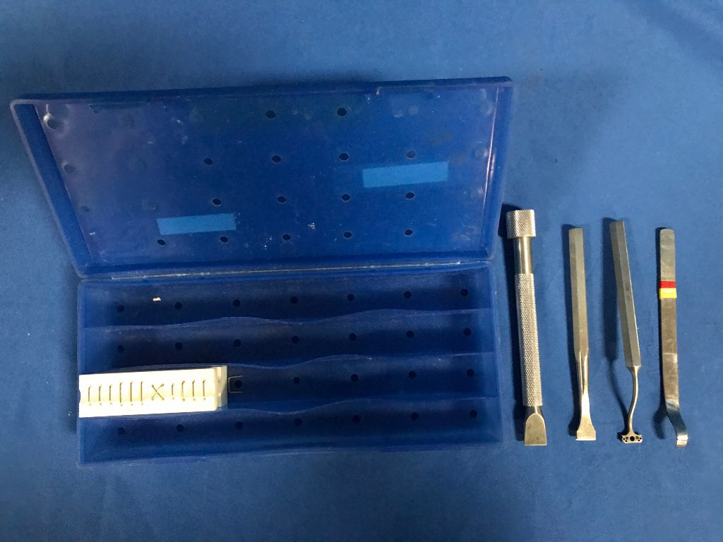 STAPLE SET  * PER PHOTO *