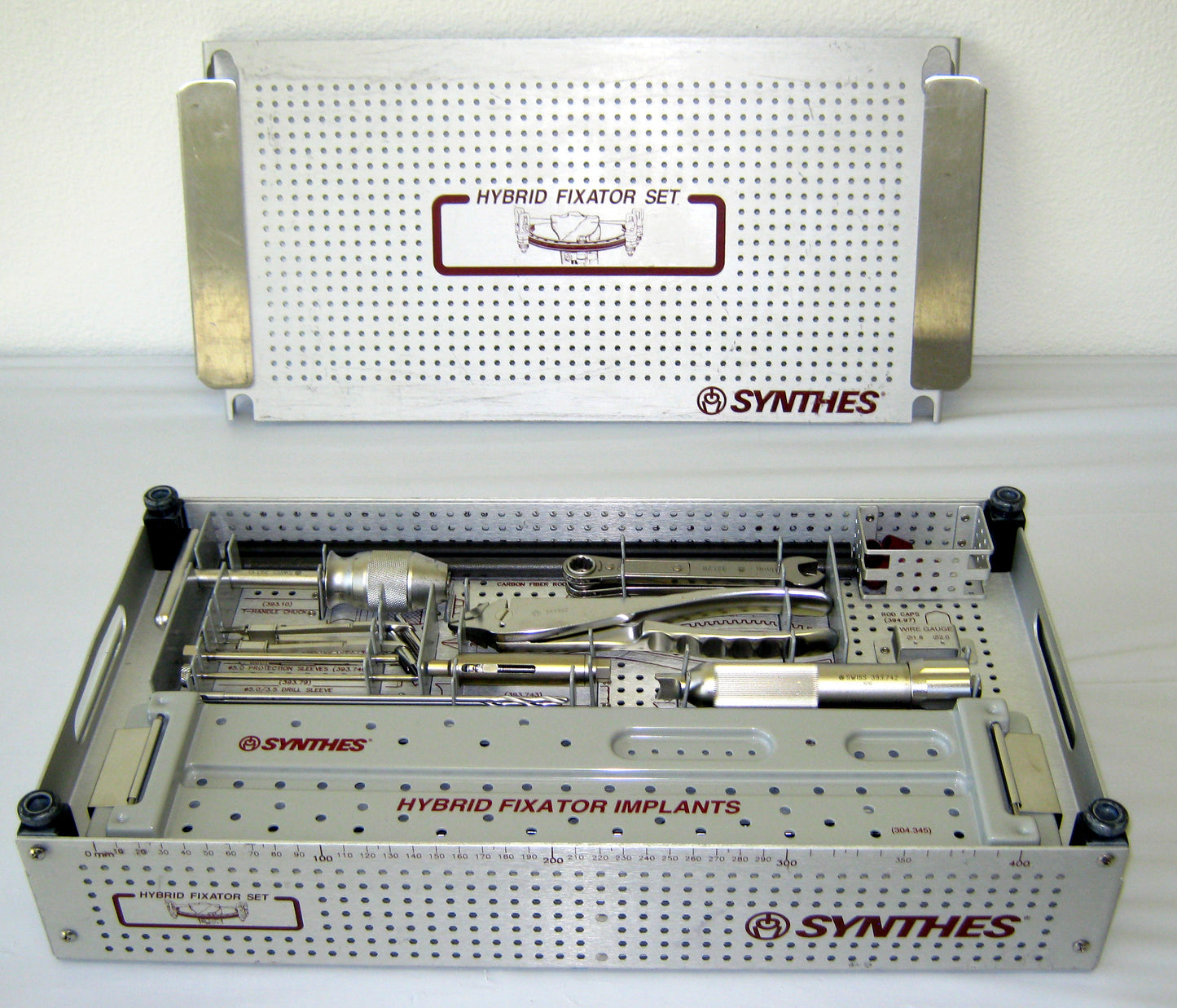 Synthes 115.940 Hybrid Fixator Universal Set